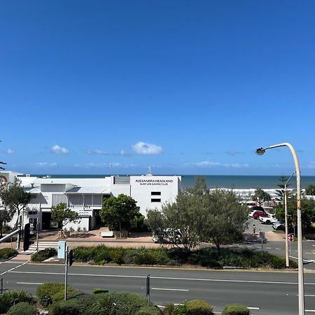Ocean View - Alexandra Headlands Beachfront Unit Exterior photo